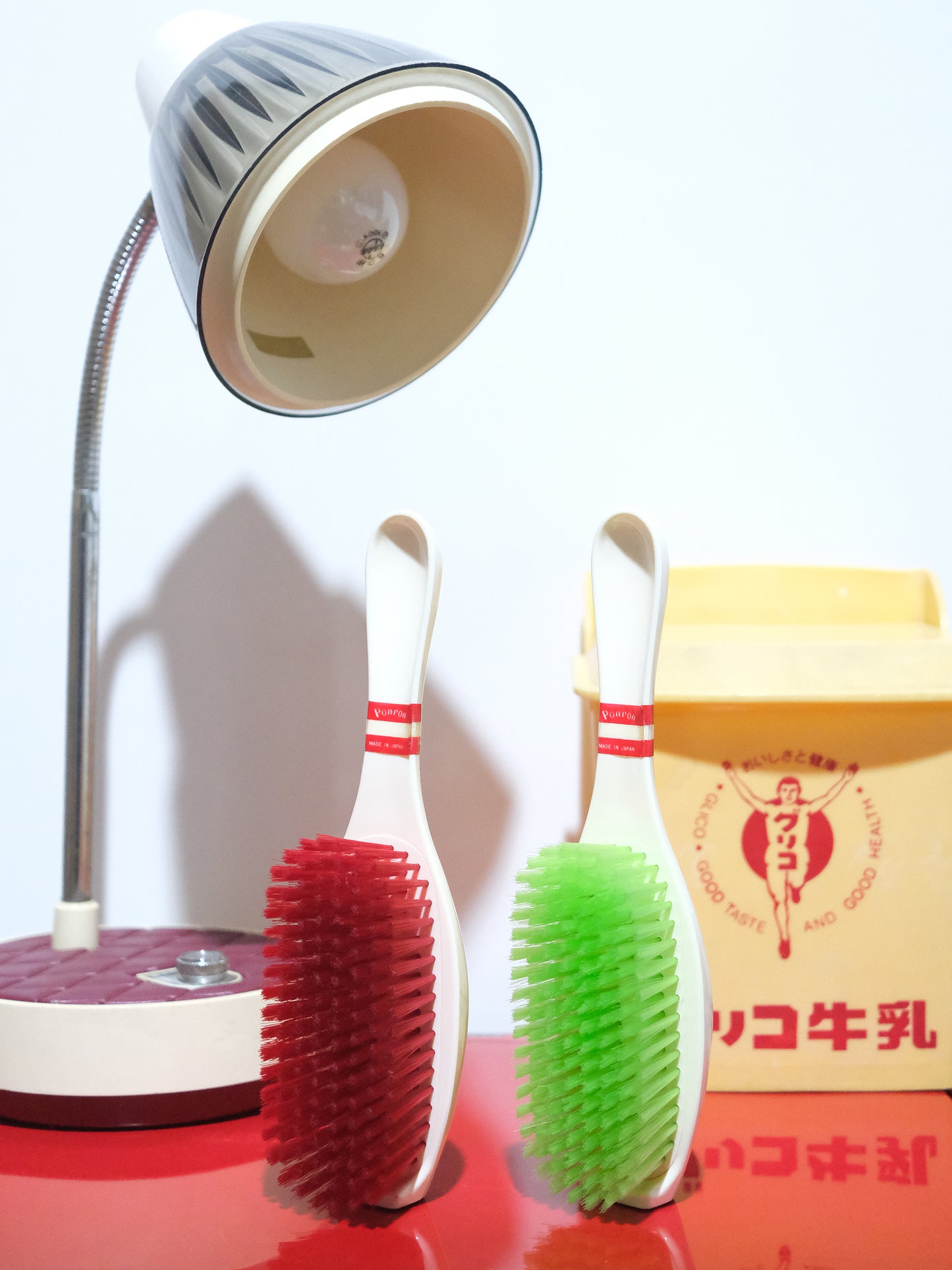 全新品 日本製 Ponron 保齡球樽造型 兩色 布類清潔刷 套裝 Cloth Brush Set