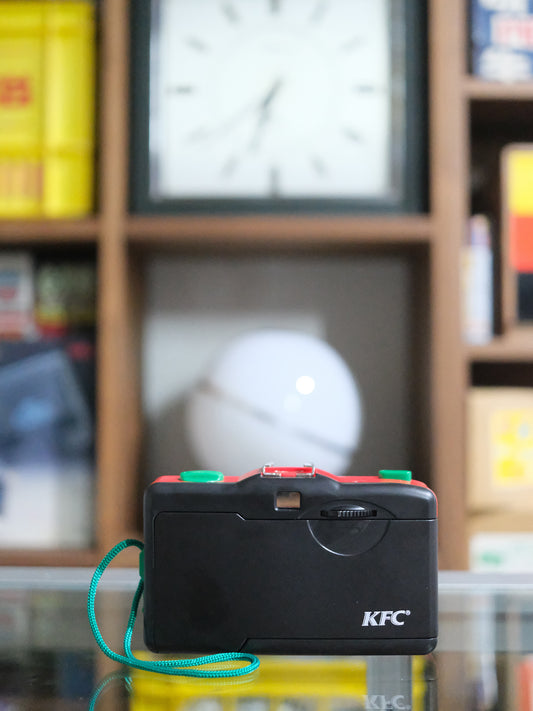 日本 KFC 聖誕限定版 肯德基爺爺 桑德斯上校 35mm 菲林相機 Film Camera #2