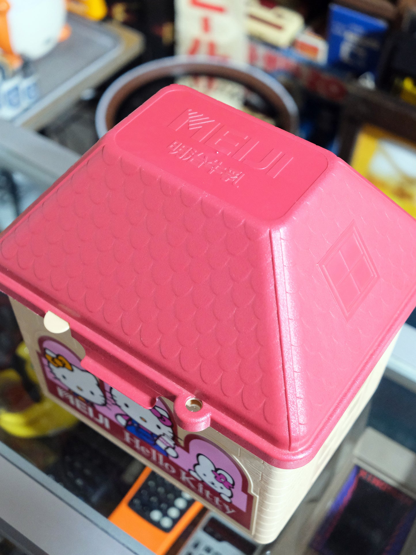 日本 Meiji 明治牛乳 x Hello Kitty 屋型 保冷 牛奶箱 宅配箱