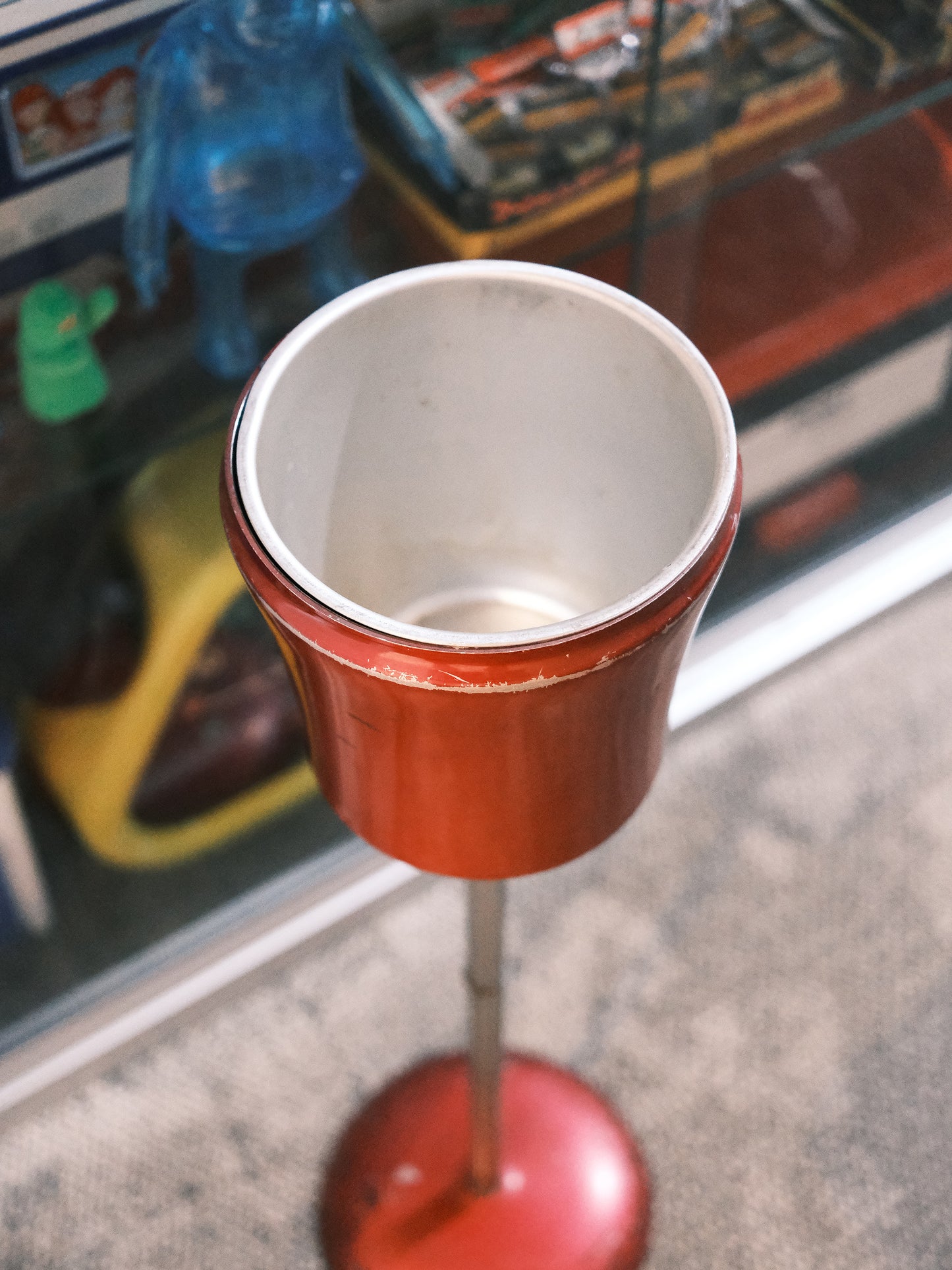 日本 70’s 昭和年代 紅色 鐵製 喫茶店 坐地 立式煙灰缸 Ashtray