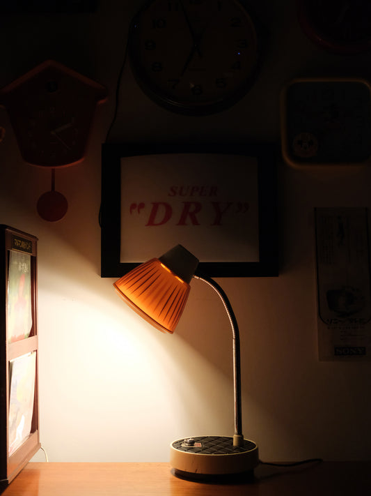 復古 Sanyo 三洋 LS-303A 皮製面 旋鈕式 白熱 擡燈 Lamp