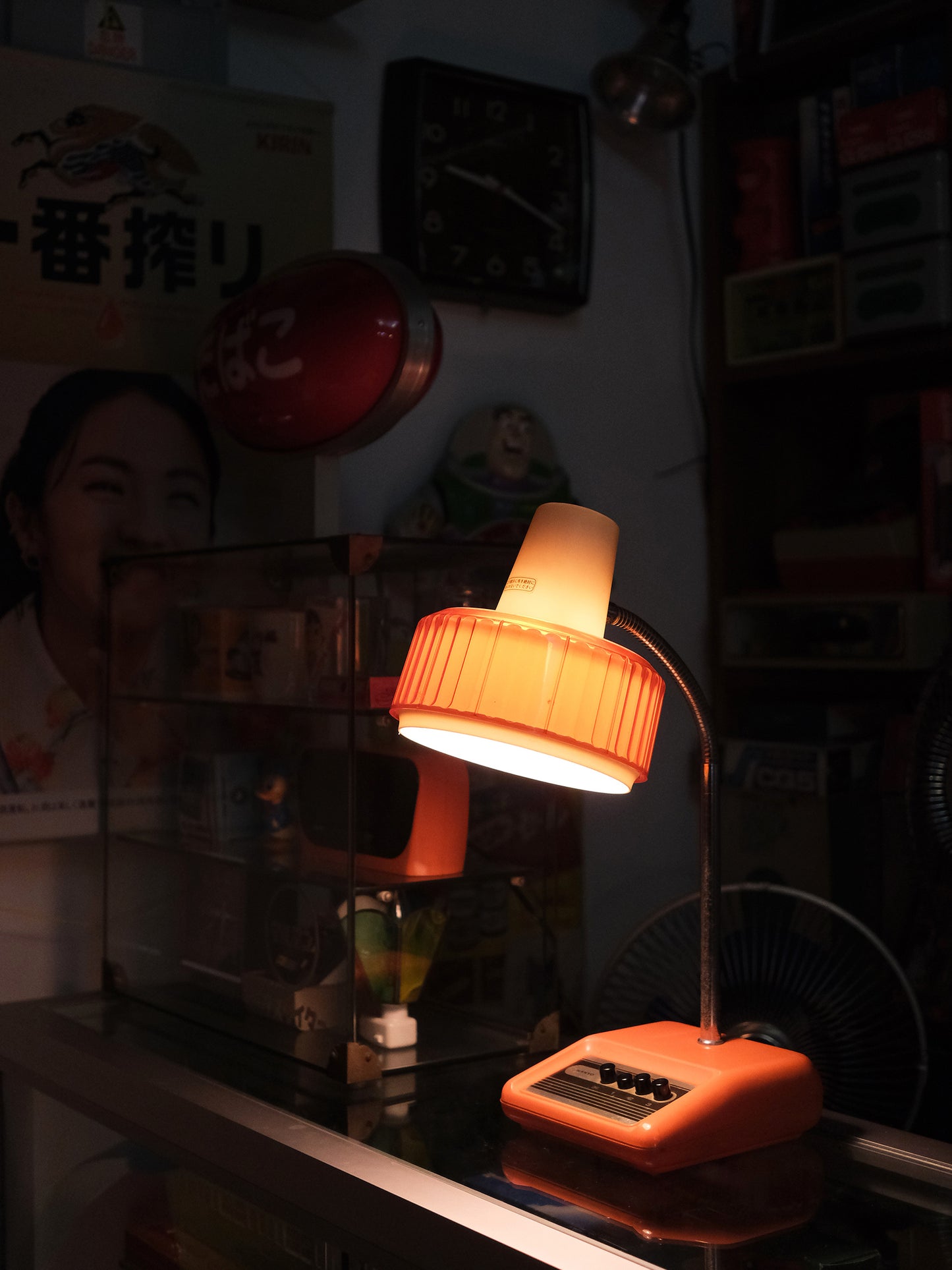 日本制 Sanyo 三洋 LS-317N  橙色 按鈕式 白熱燈 擡燈 Lamp