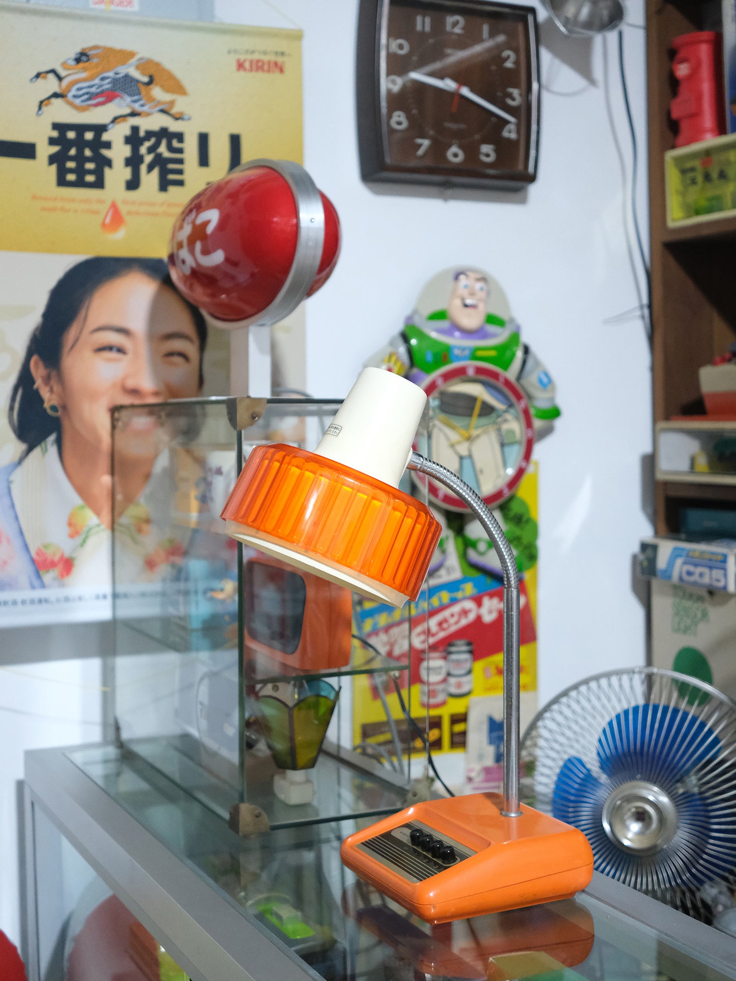 日本制 Sanyo 三洋 LS-317N  橙色 按鈕式 白熱燈 擡燈 Lamp