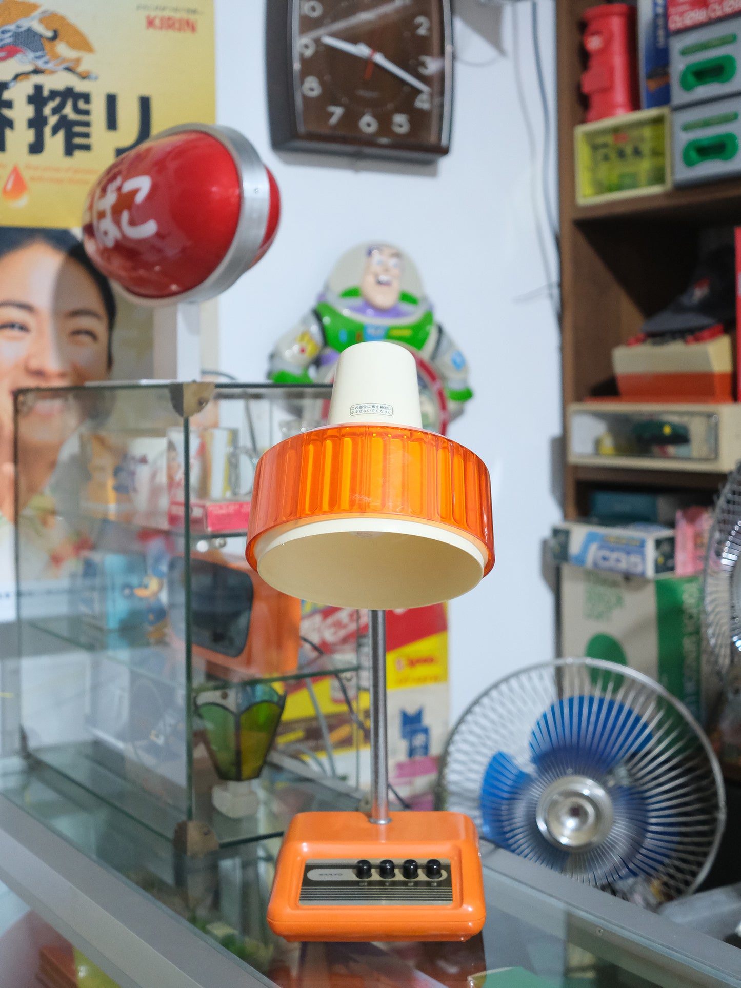 日本制 Sanyo 三洋 LS-317N  橙色 按鈕式 白熱燈 擡燈 Lamp