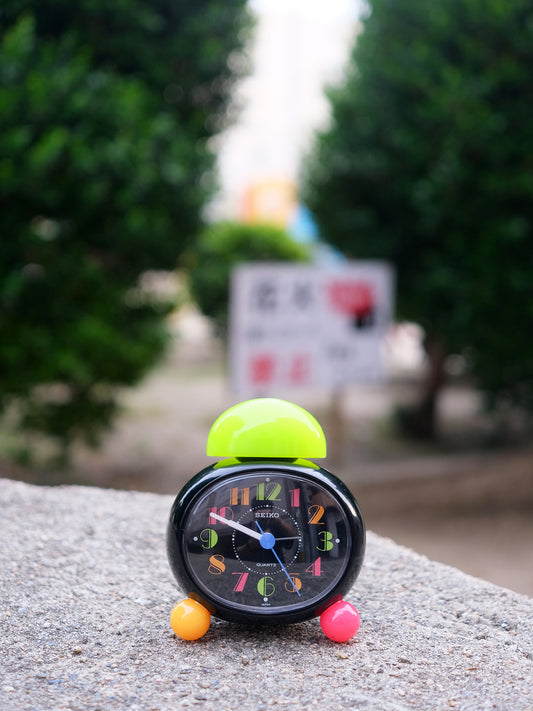 Seiko 精工 KG412 電池式 型格 螢光色 小鬧鐘 時鐘 Clock