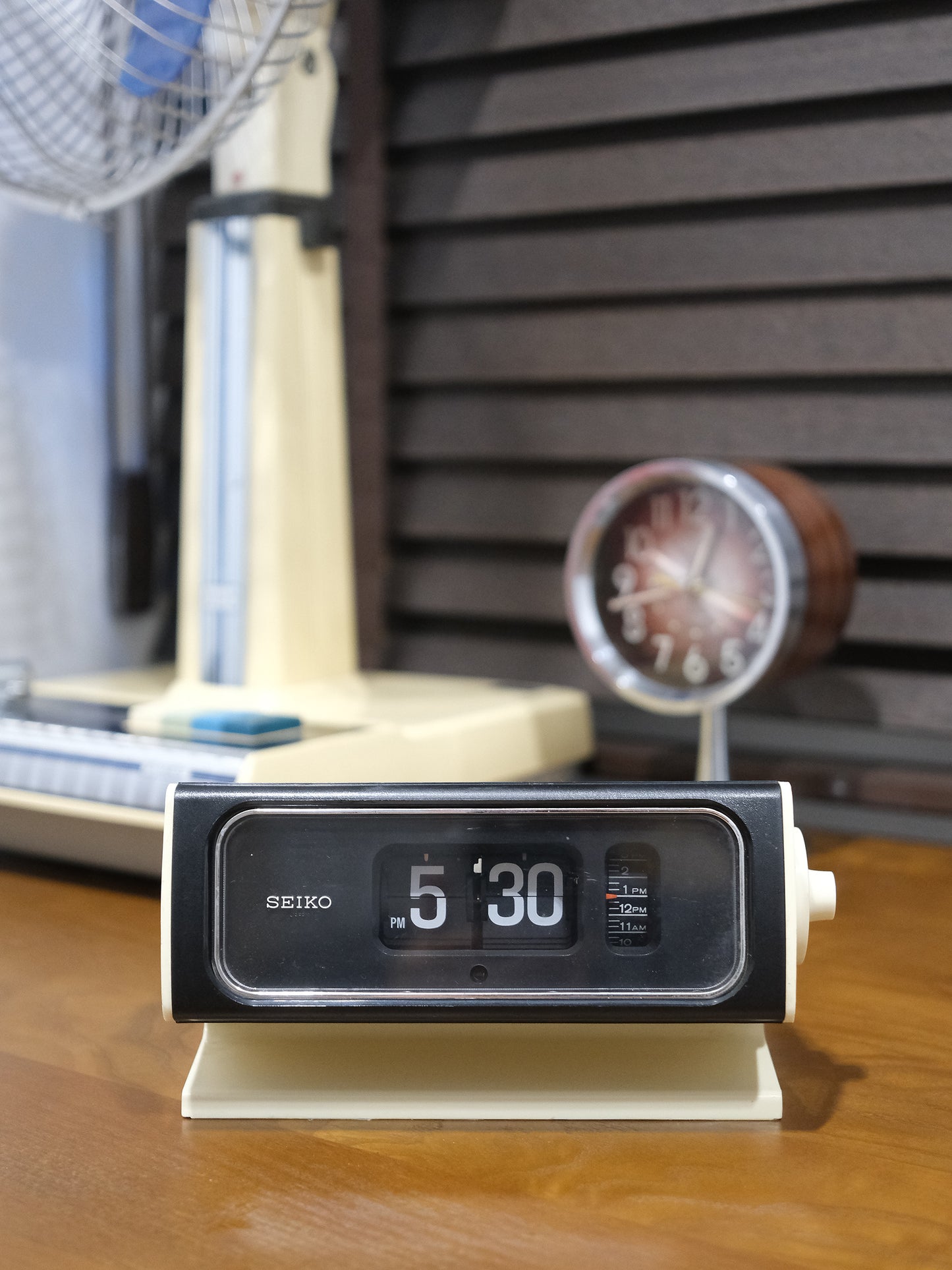 日本制 昭和 70's Seiko 精工 DP632 Digital Alarm Flip Clock 白色 翻頁鐘 鬧鐘