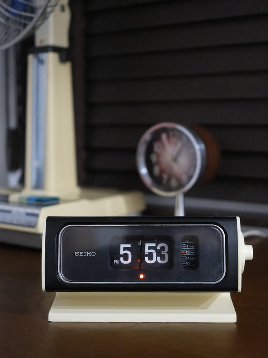 日本制 昭和 70's Seiko 精工 DP632 Digital Alarm Flip Clock 白色 翻頁鐘 鬧鐘