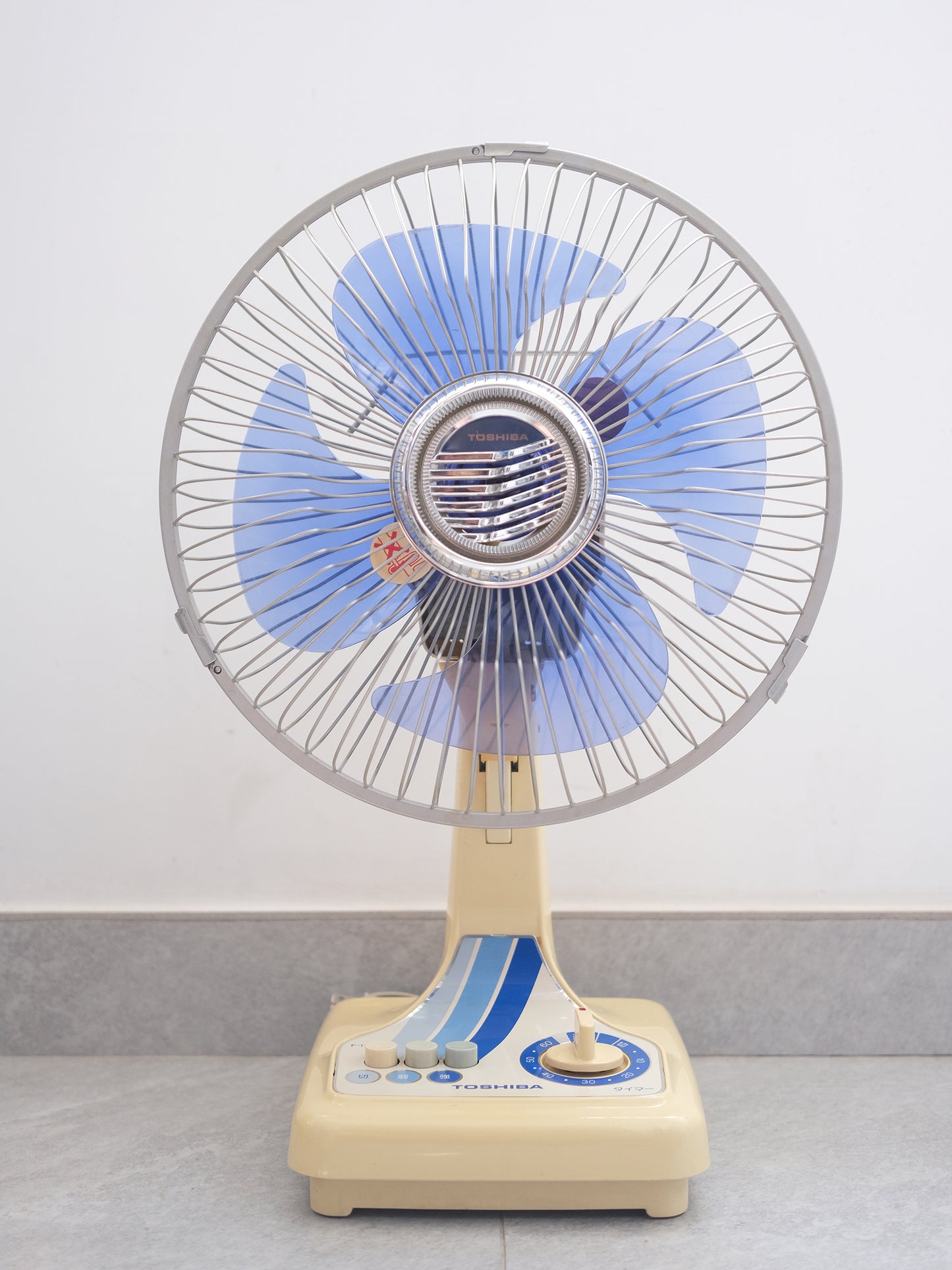 日本制 1983 Toshiba 東芝 F-112B 四葉 兩段風速調節 小巧型 電風扇 Electric fan