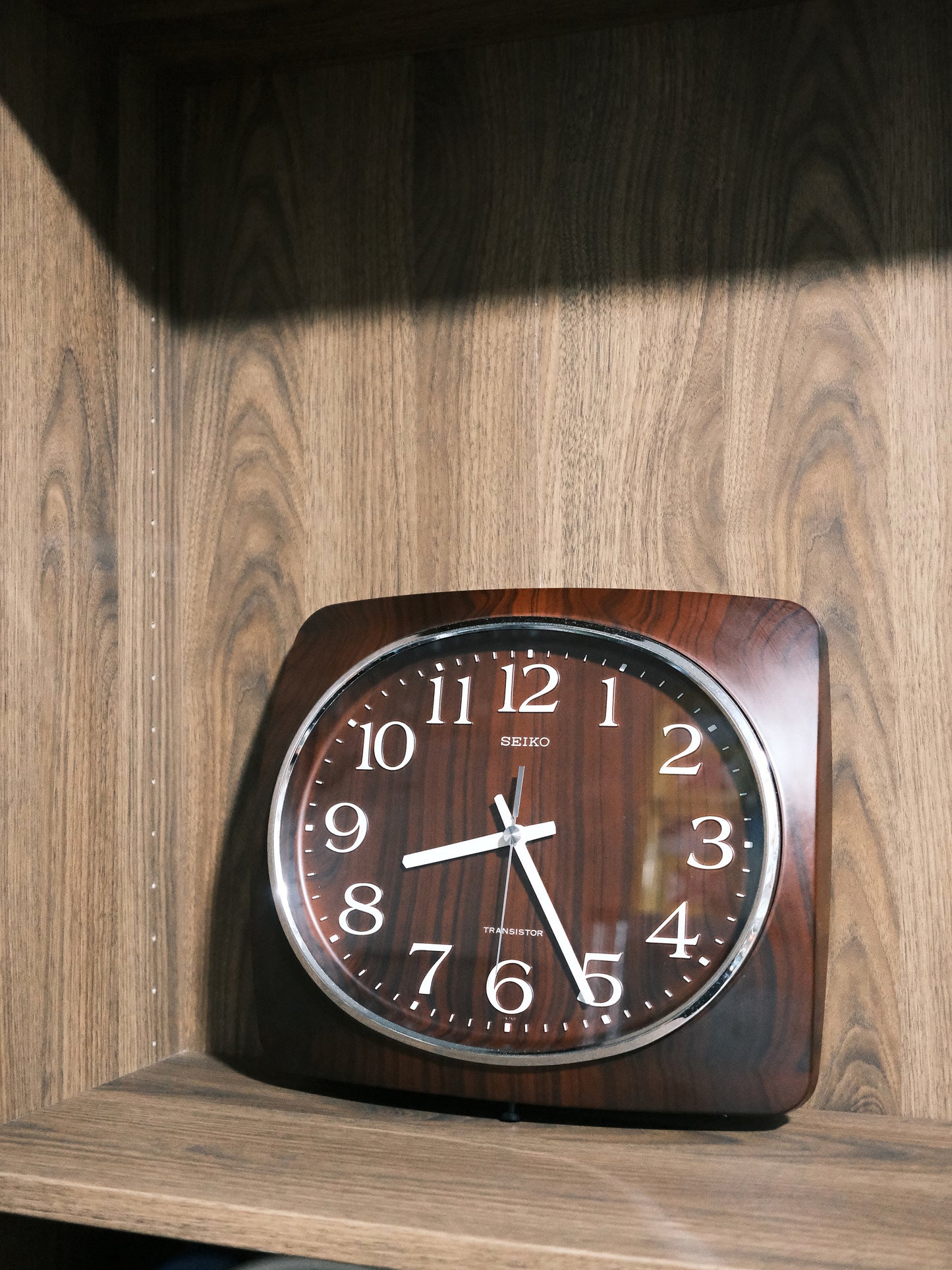 美品 Seiko 精工 Transistor 圓方形 木紋 掛牆 石英鐘 掛鐘 Clock
