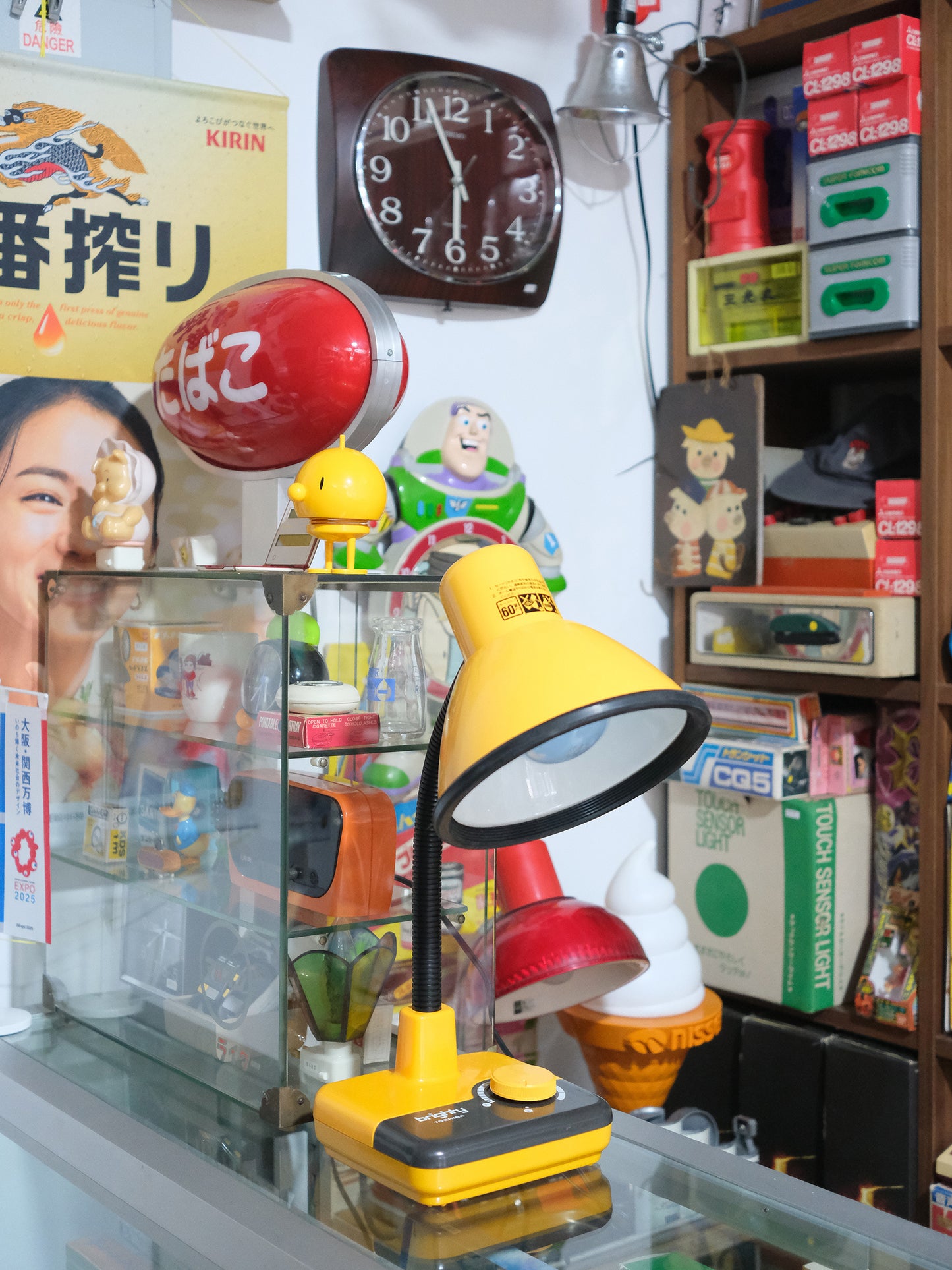 Toshiba Brighty IL-1420Y 黃色 旋鈕式 白熱燈 擡燈 Table Light
