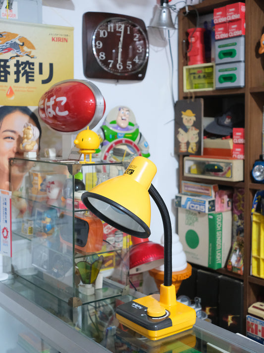 Toshiba Brighty IL-1420Y 黃色 旋鈕式 白熱燈 擡燈 Table Light