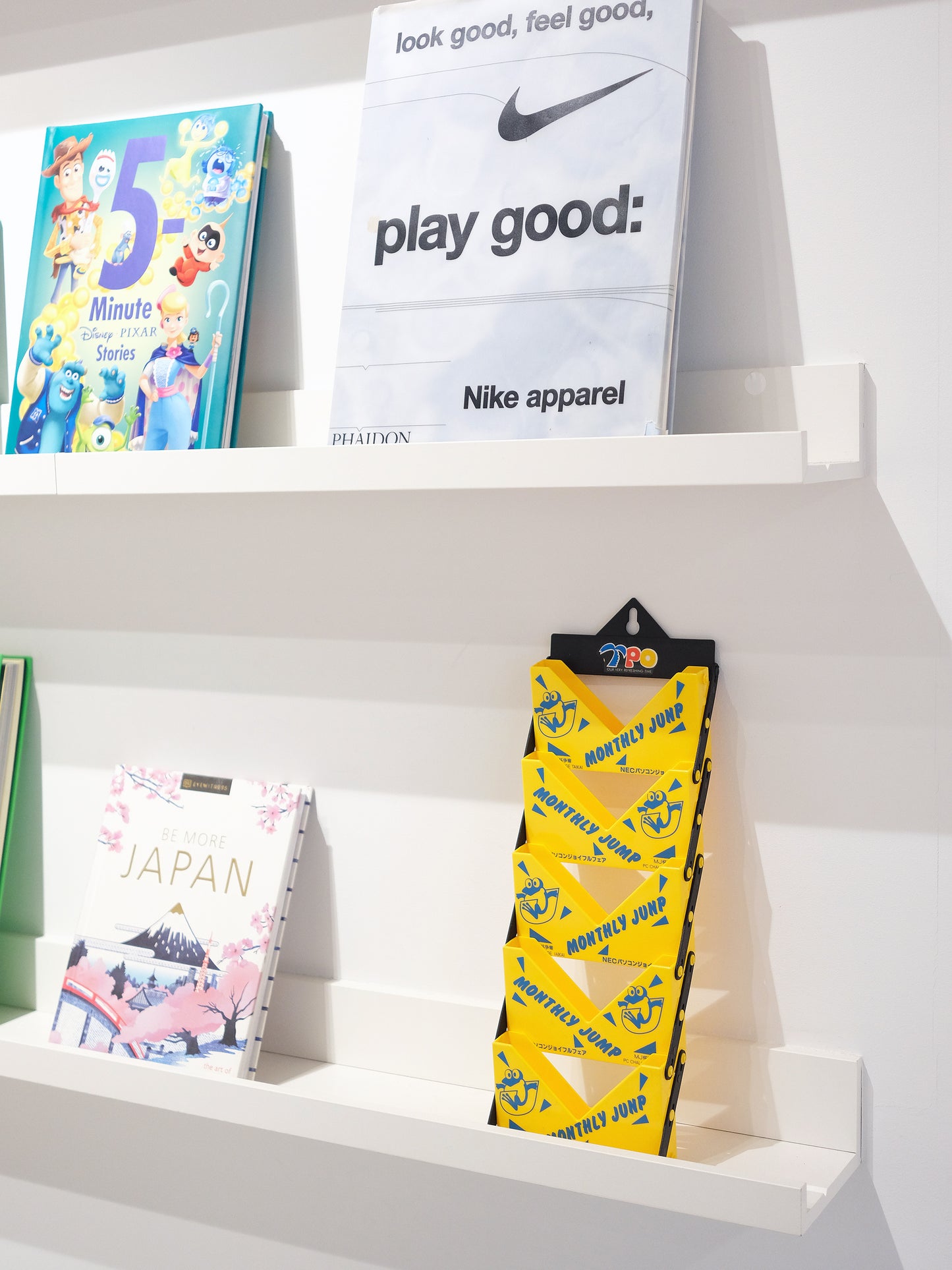 NEC Monthly Jump 可摺疊 卡式錄音帶 掛牆 收納盒