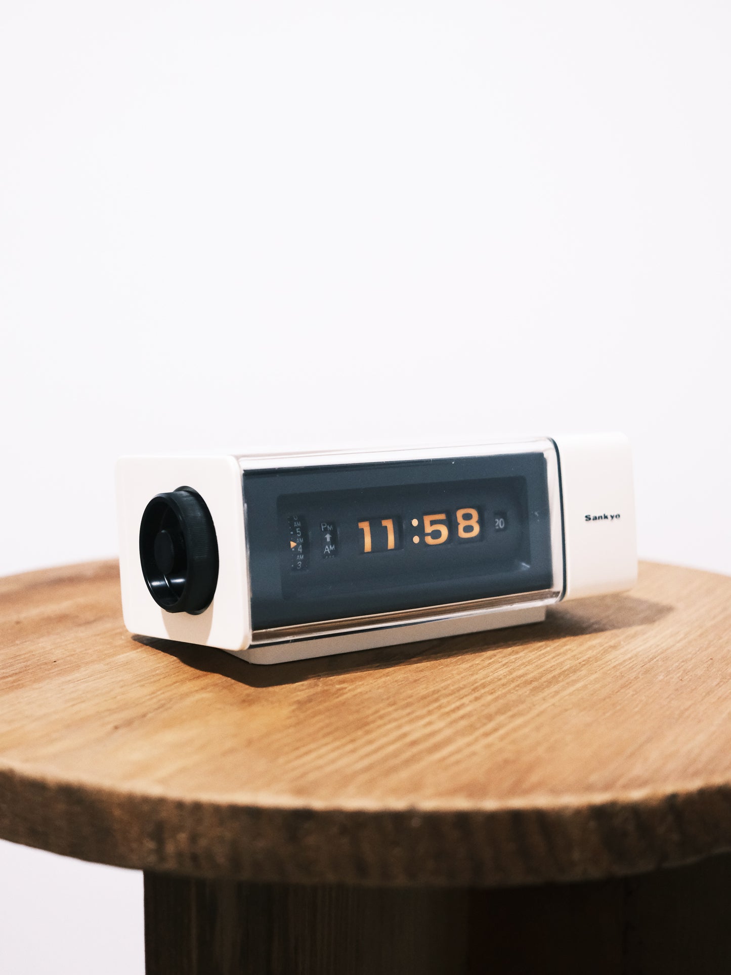 日本制 70s Sankyo DT-162 Digital Alarm Flip Clock 翻頁鐘 白色 有盒