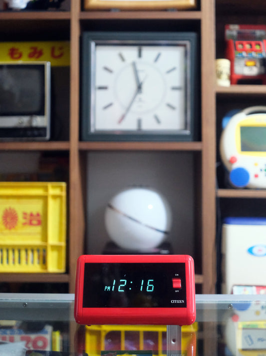 日本制 Citizen 5RD606 Digital Alarm 紅色 電子鬧鐘時計