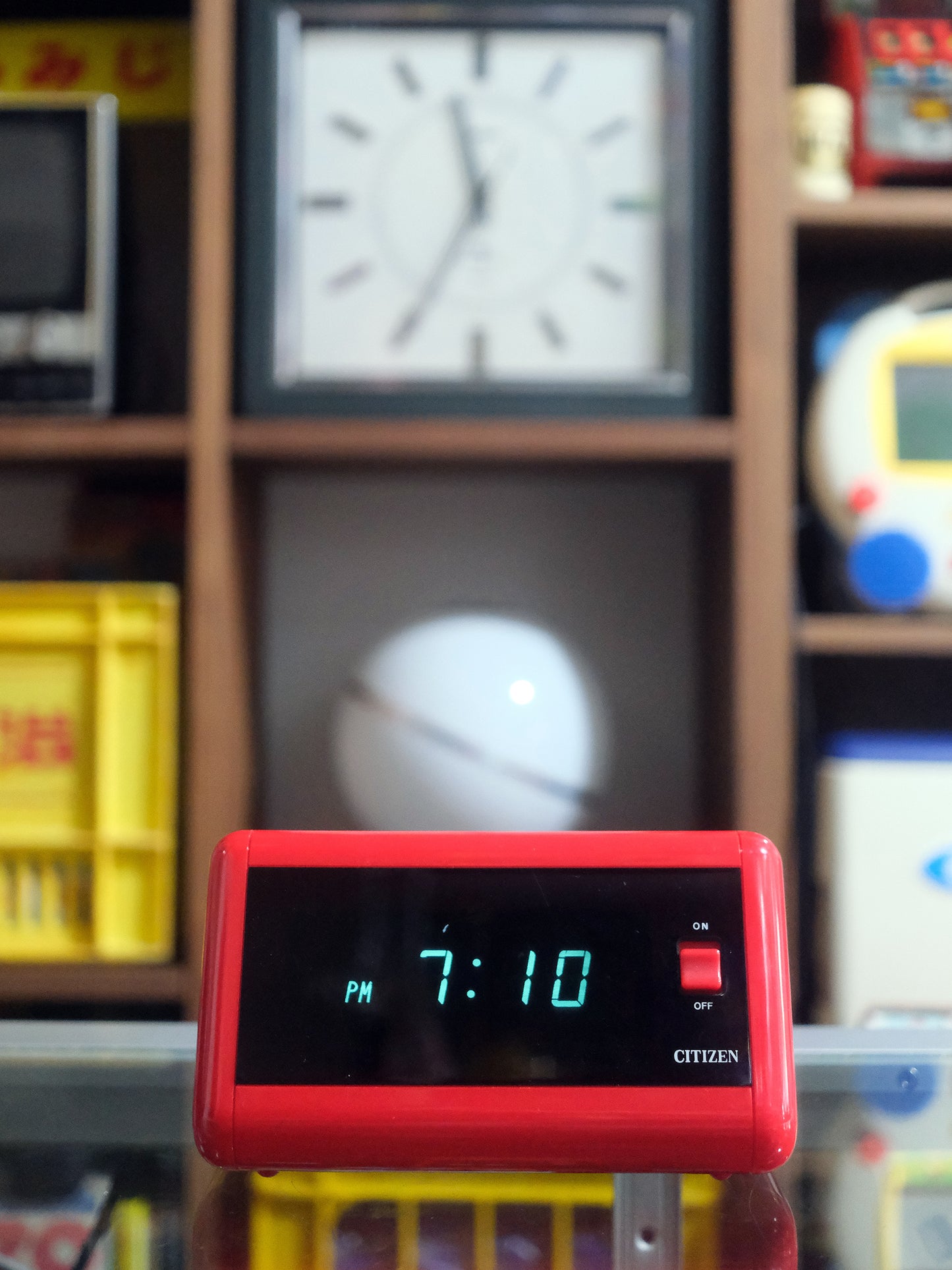 日本制 Citizen 5RD606 Digital Alarm 紅色 電子鬧鐘時計