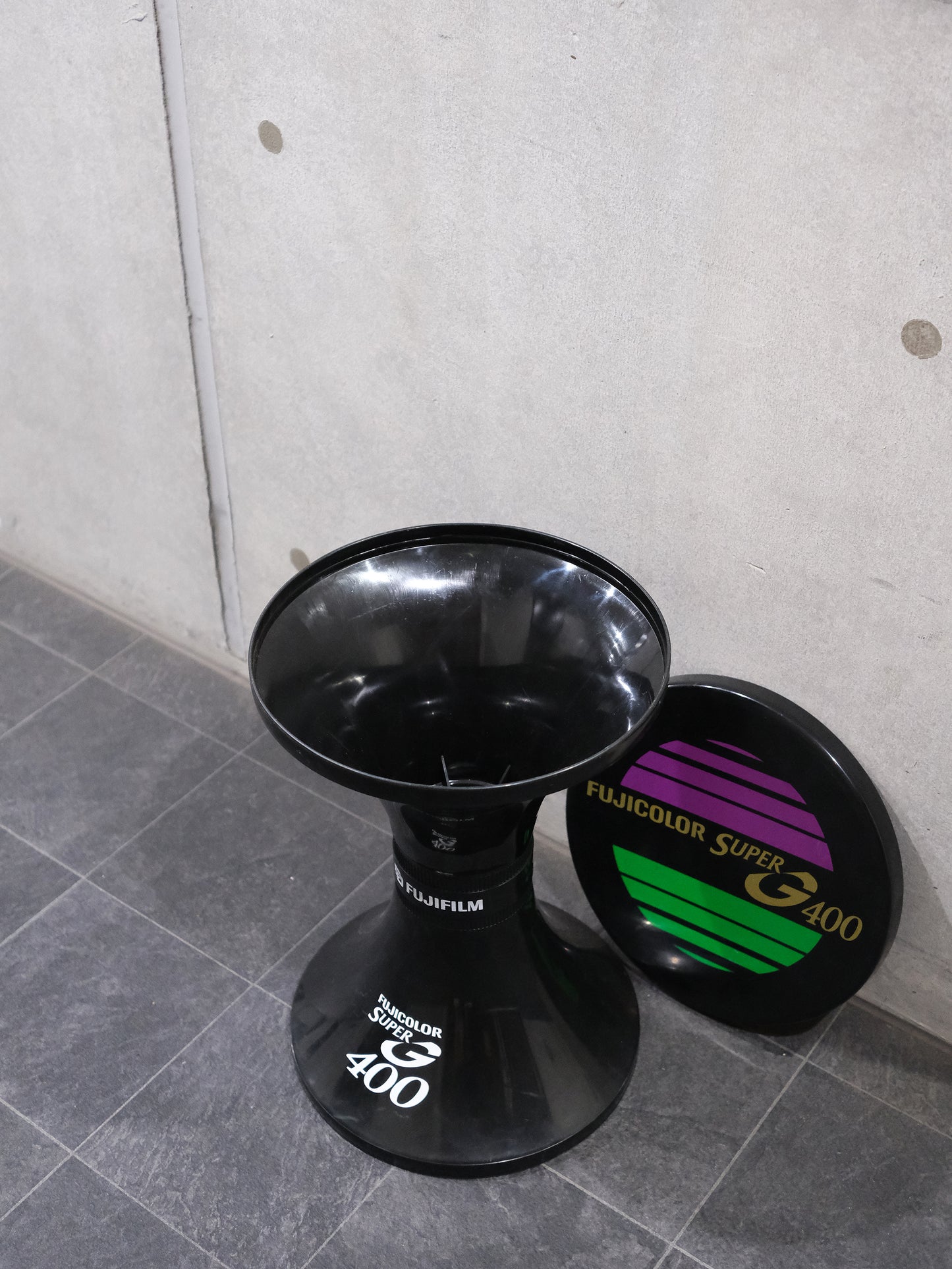 日本 富士 Fujifilm Fujicolor Super G400 店鋪用 漏斗型 椅子 x 1