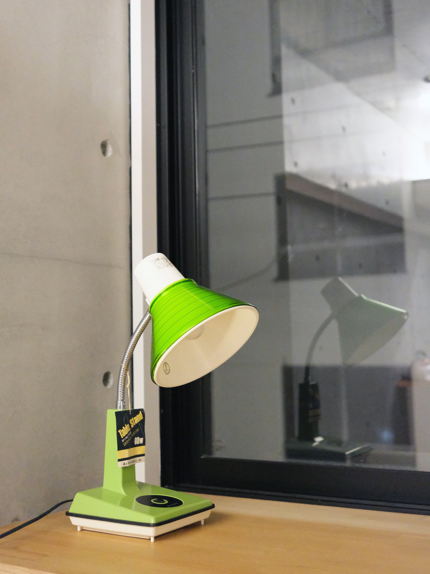 日本制 Hitachi 日立 LS6212 綠色 Table Stand 擡燈 Lamp