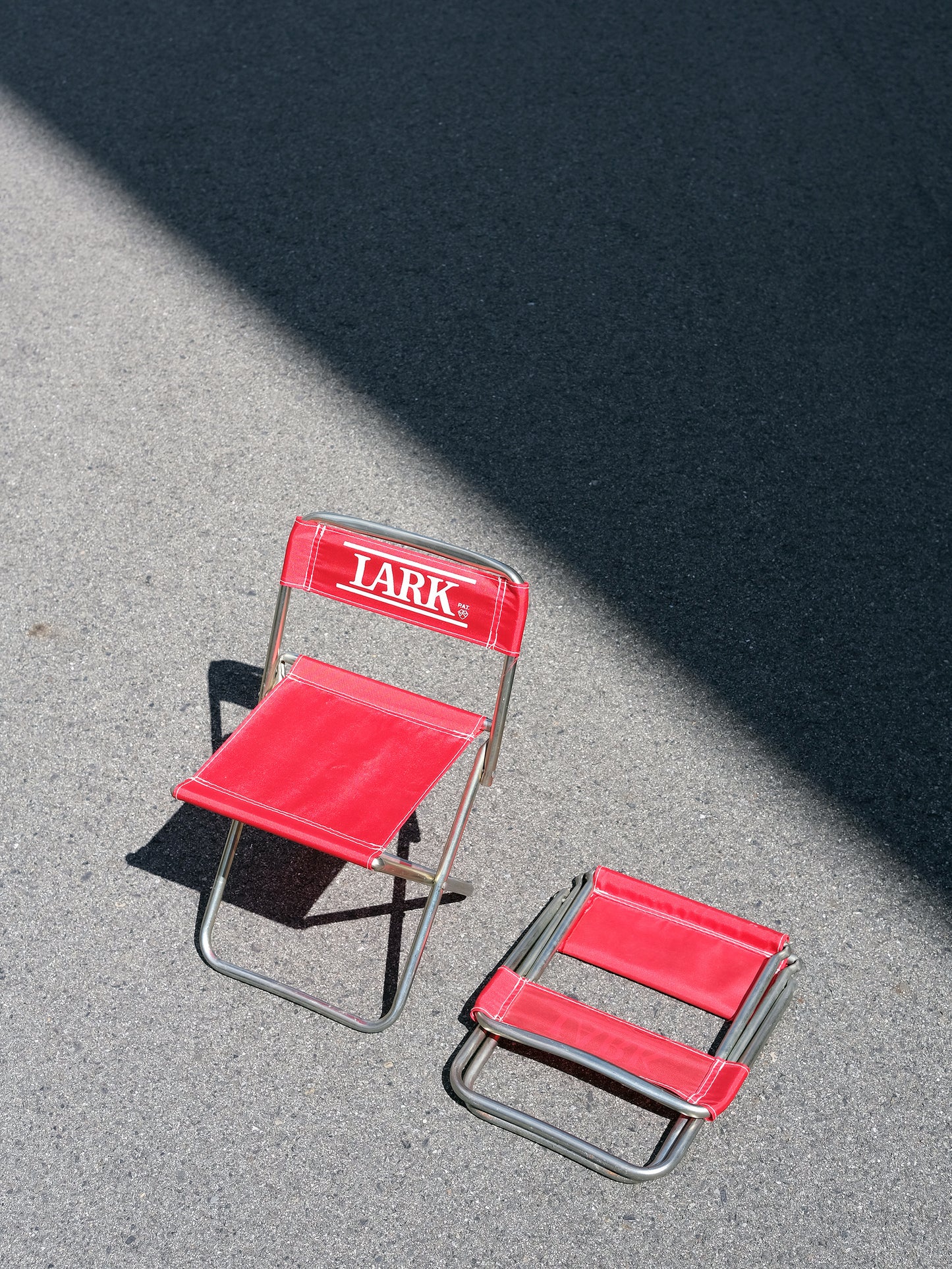 當時物 LARK タバコ 限量 宣傳品 摺疊式 小巧 戶外 椅子