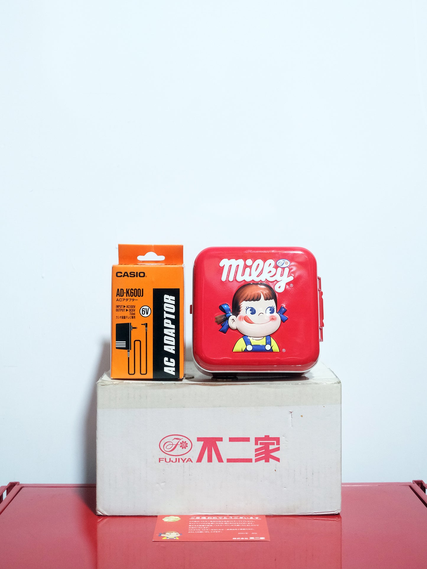 FUJIYA 不二家 50週年 抽選品 牛奶妹 迷你 電視機