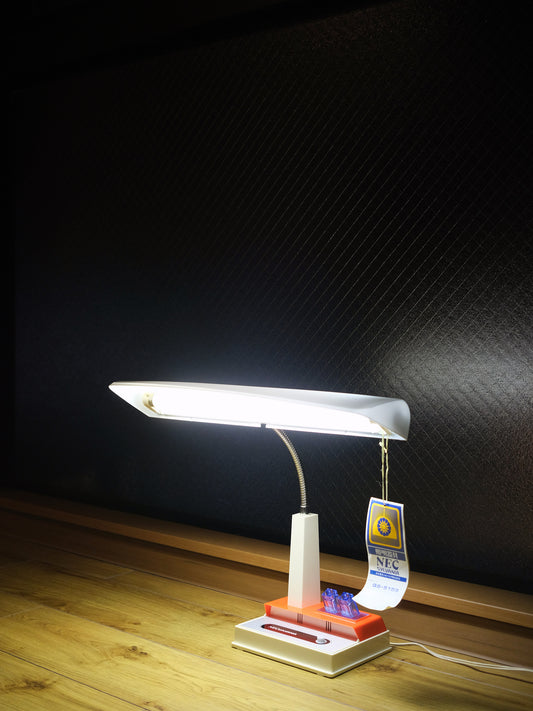 日本制 NEC Sylvania QS-5159 卓上 學習 擡燈 照明器具