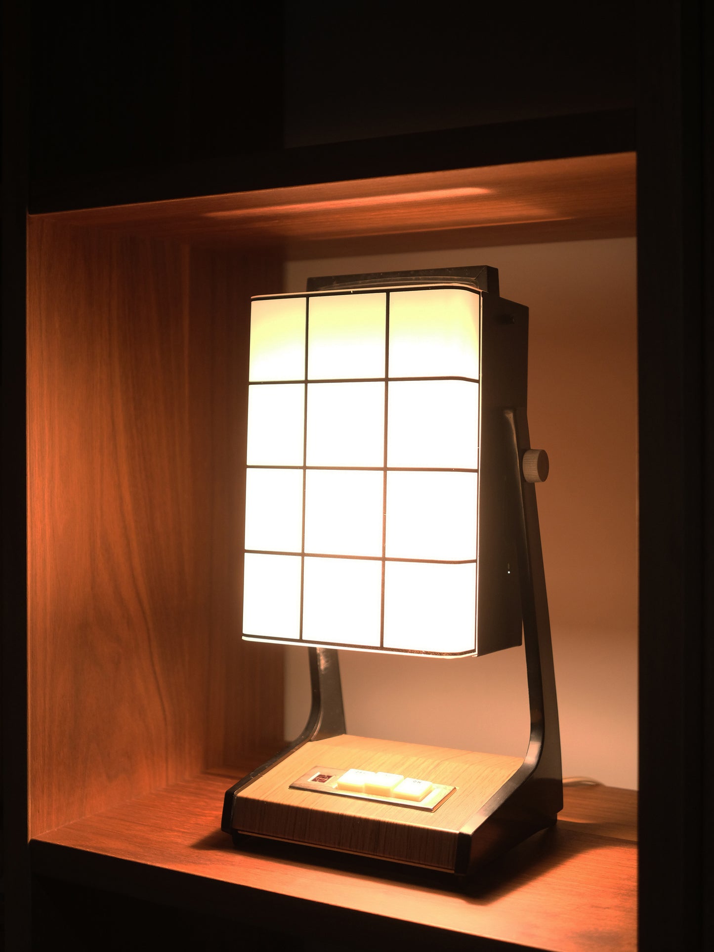 日本制 70's National 松下電器 LS-452 直立式 可調節高度 兩段光 擡燈 Night Lamp