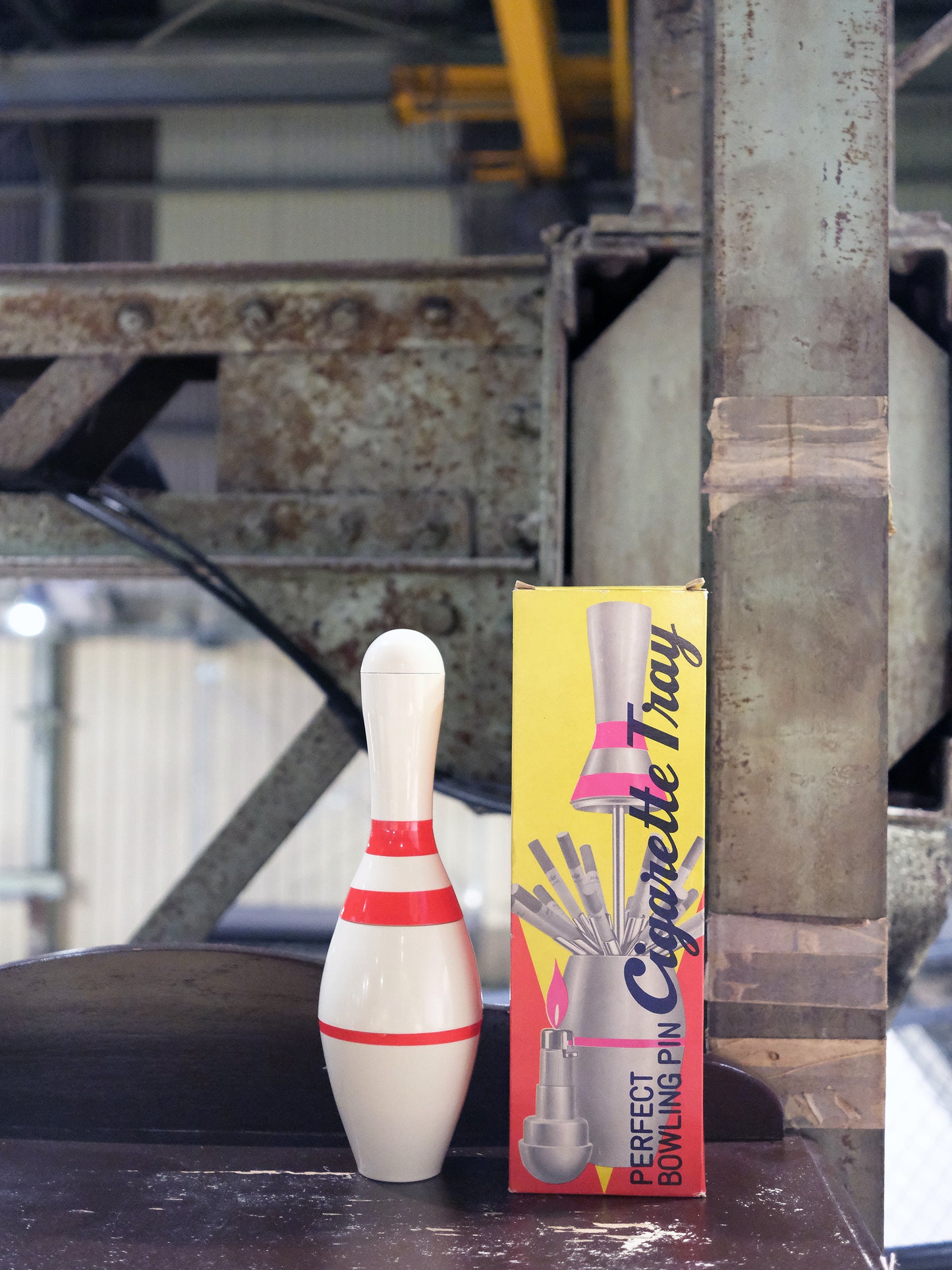 日本 舊物 Bowling Pin 保齡球樽造形 香煙 托盤 收納樽 連火機