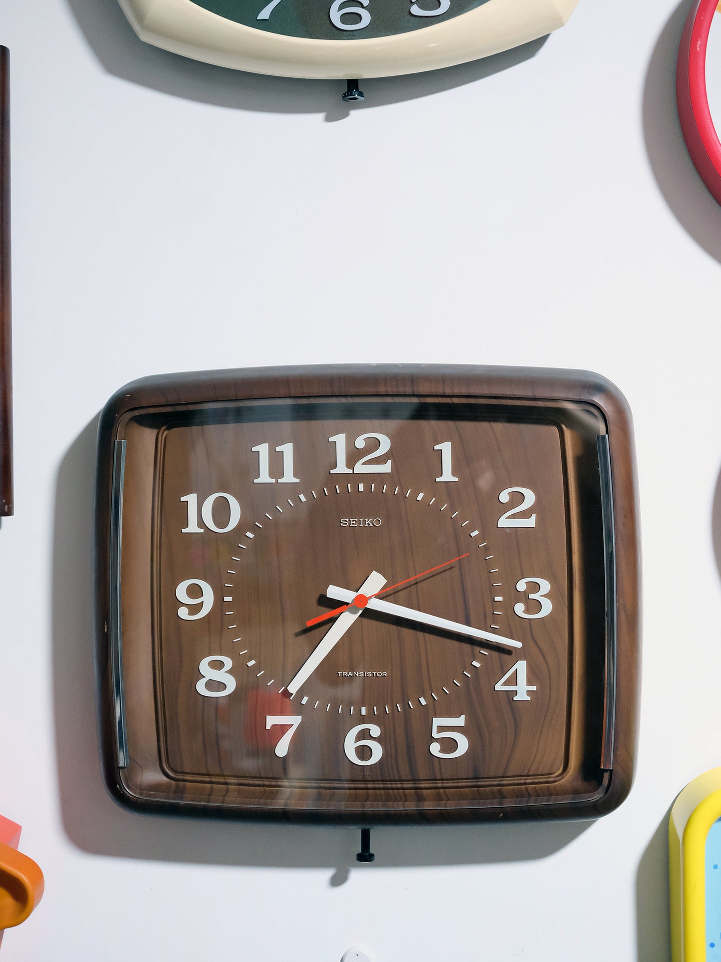 美品 Seiko 精工 TA585 Transistor 角型 木紋 掛牆 石英鐘 掛鐘