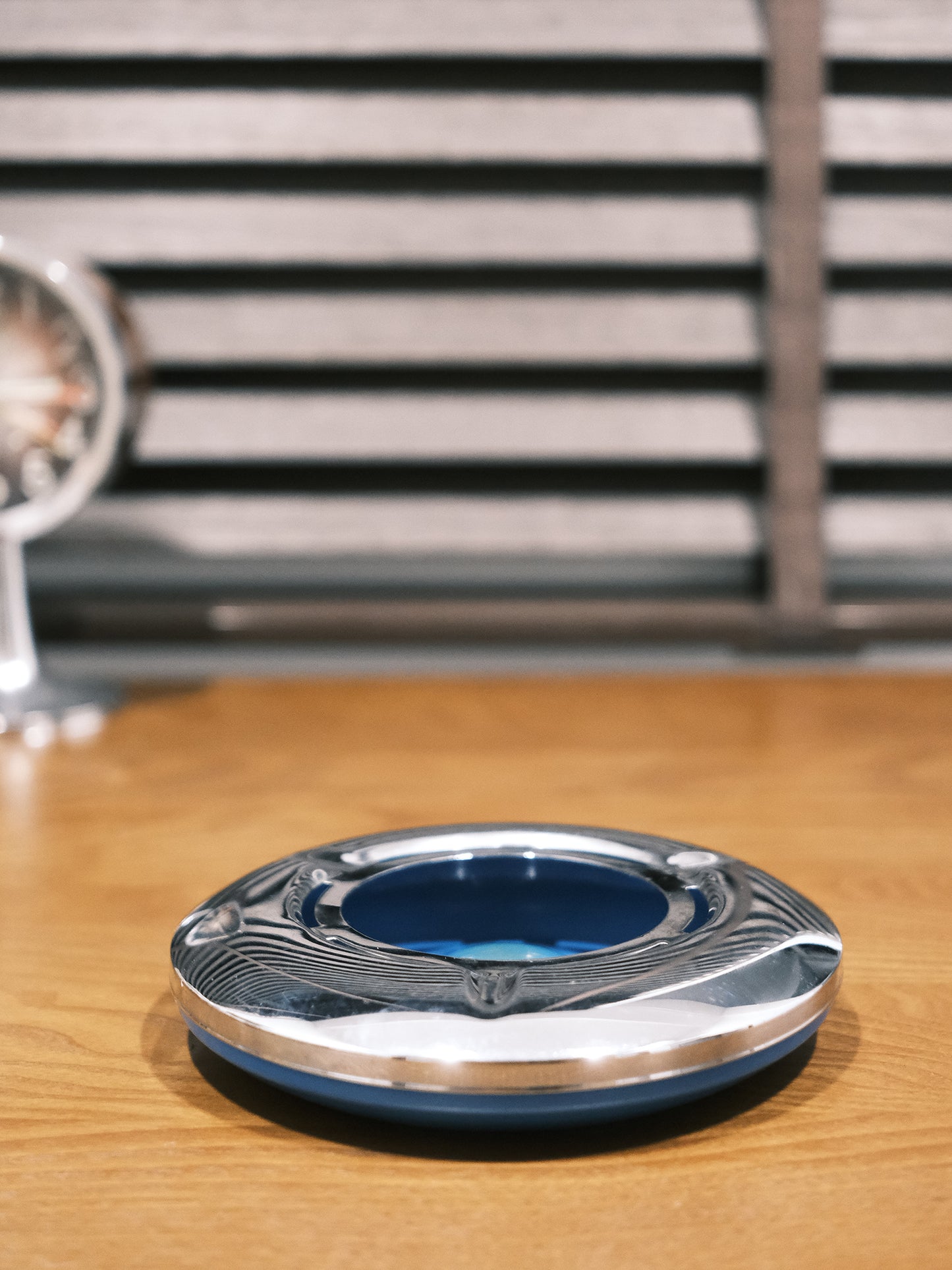昭和 全新庫存品 Hilltom 極薄型 鐵製 銀藍色 灰皿 煙灰缸 Ashtray