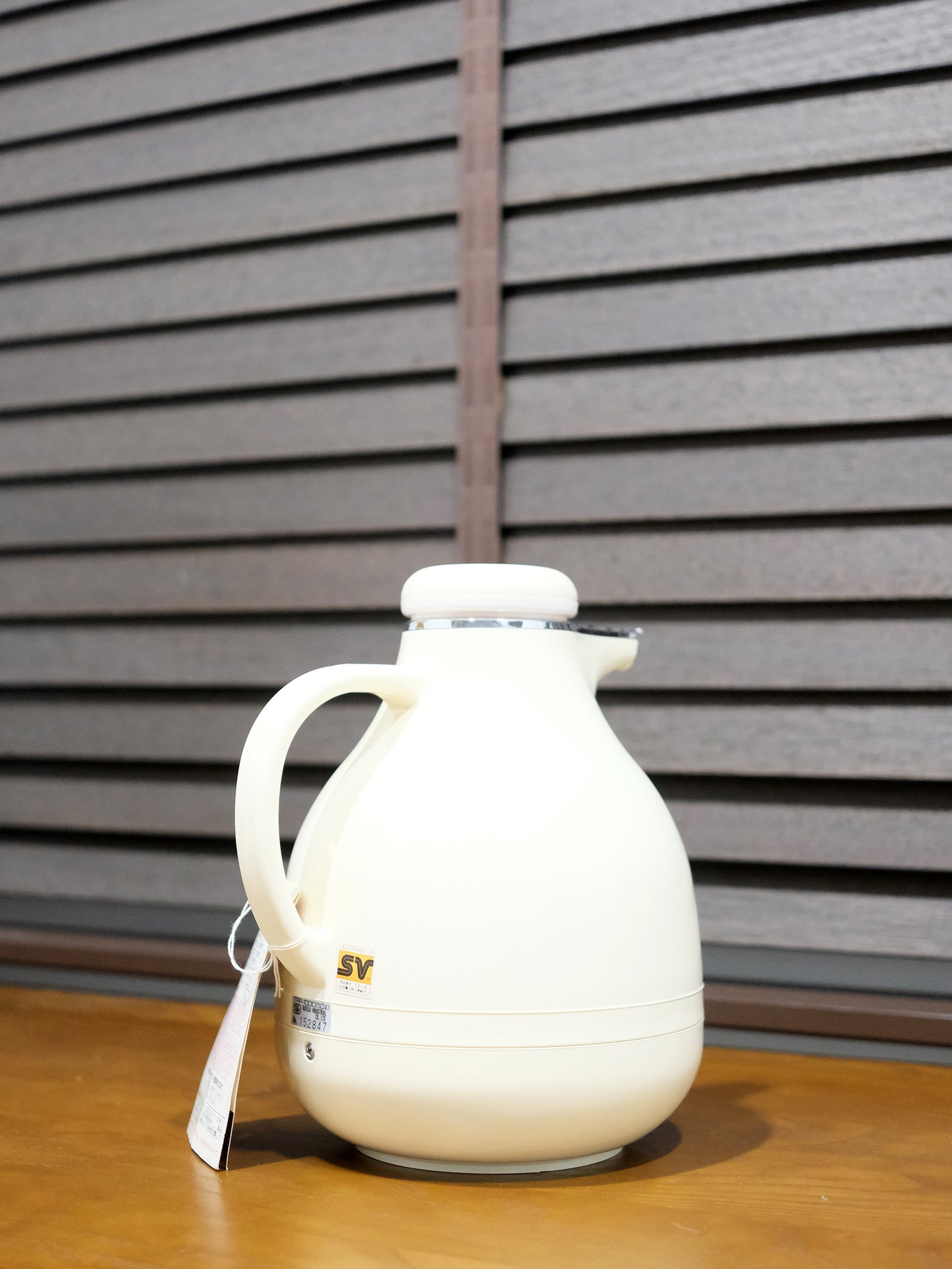 全新品 日本 Tricolor 白色 家用 玻璃膽 保溫水壺 魔法瓶