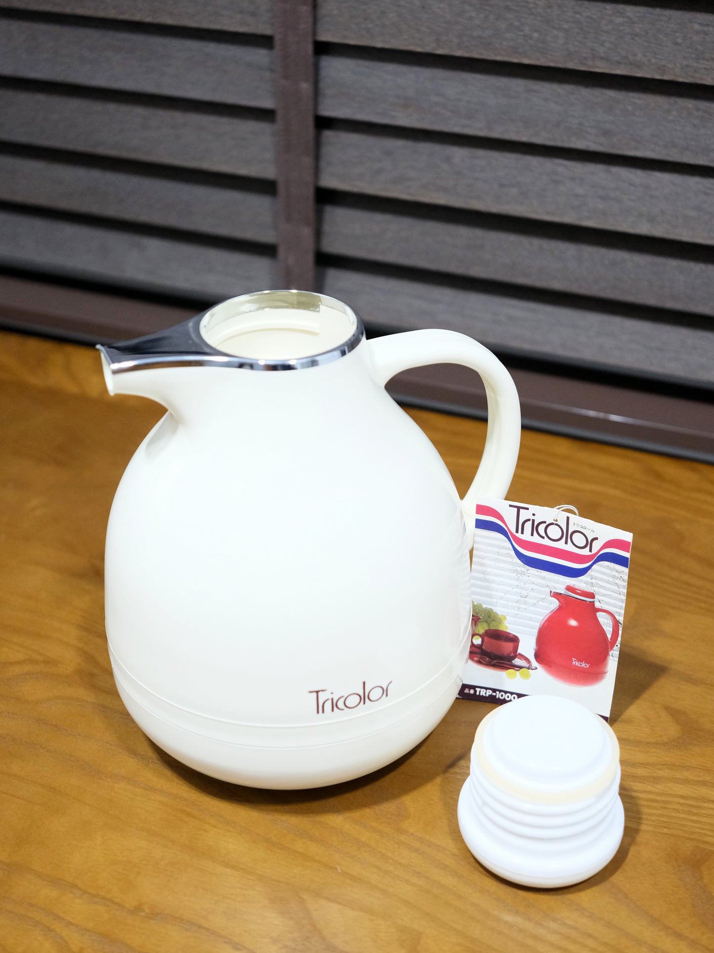 全新品 日本 Tricolor 白色 家用 玻璃膽 保溫水壺 魔法瓶