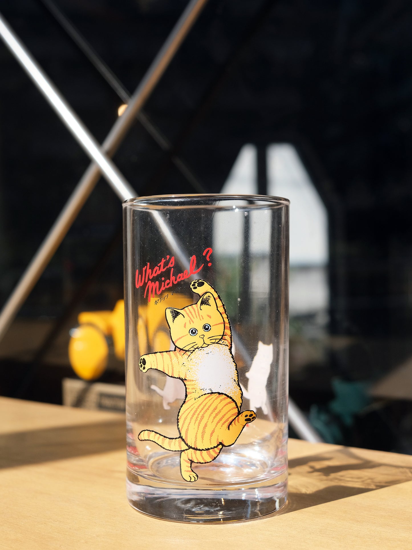 What’s Michael? 俏皮扮嘢貓 x Dom Dom 漢堡 插圖 玻璃水杯