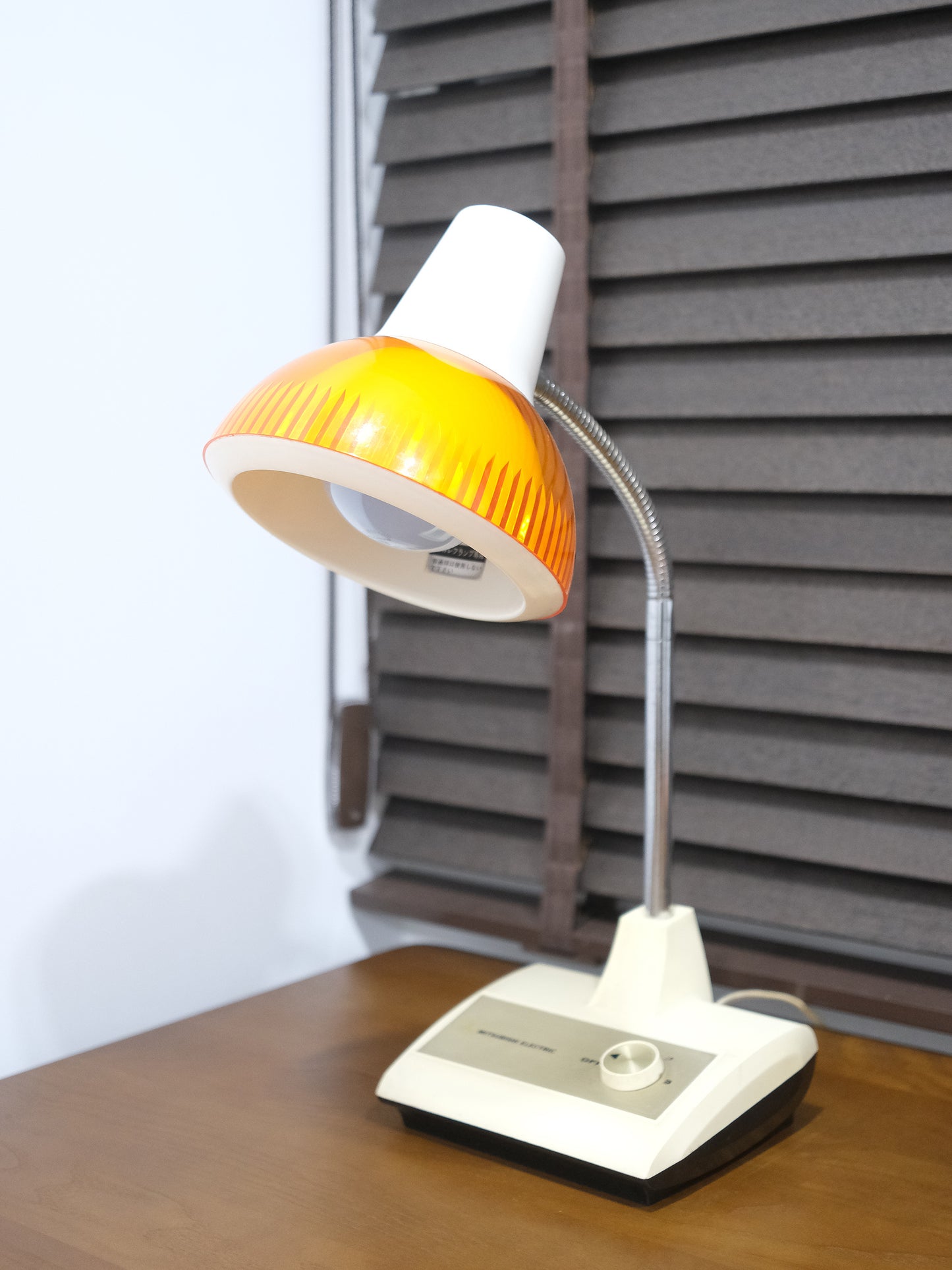 日本制 昭和 Mitsubishi 三菱 白熱 燈色 擡燈 Table Light Lamp