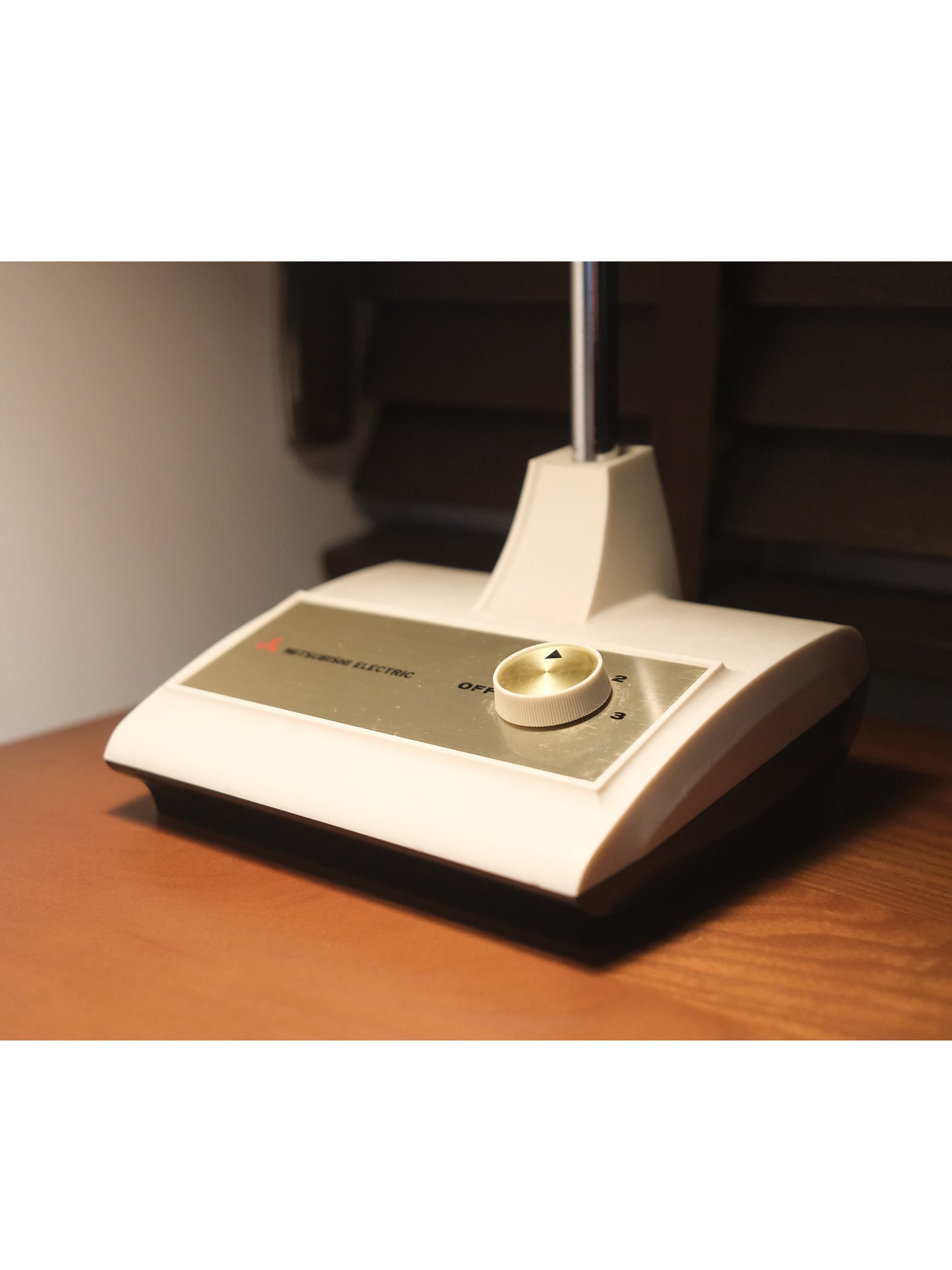 日本制 昭和 Mitsubishi 三菱 LB-301 白熱 灰色 燈罩 擡燈 Table Light Lamp