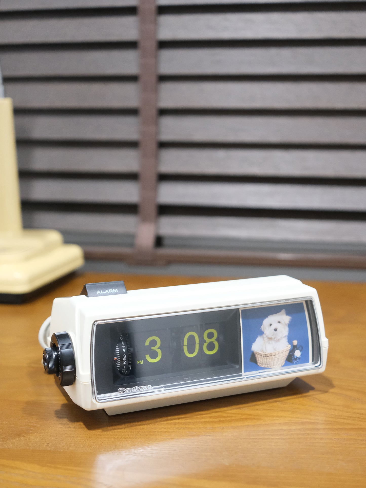 日本制 70s Sankyo LT-105 Digital Alarm Dog Flip Clock 白色 翻頁鐘 有盒