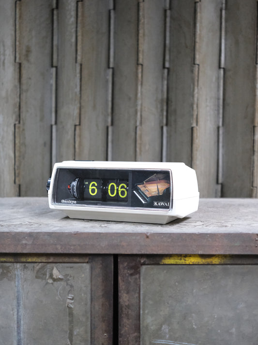 日本制 70s Sankyo L105Z Digital Alarm Kawai Flip Clock 翻頁鐘 白色
