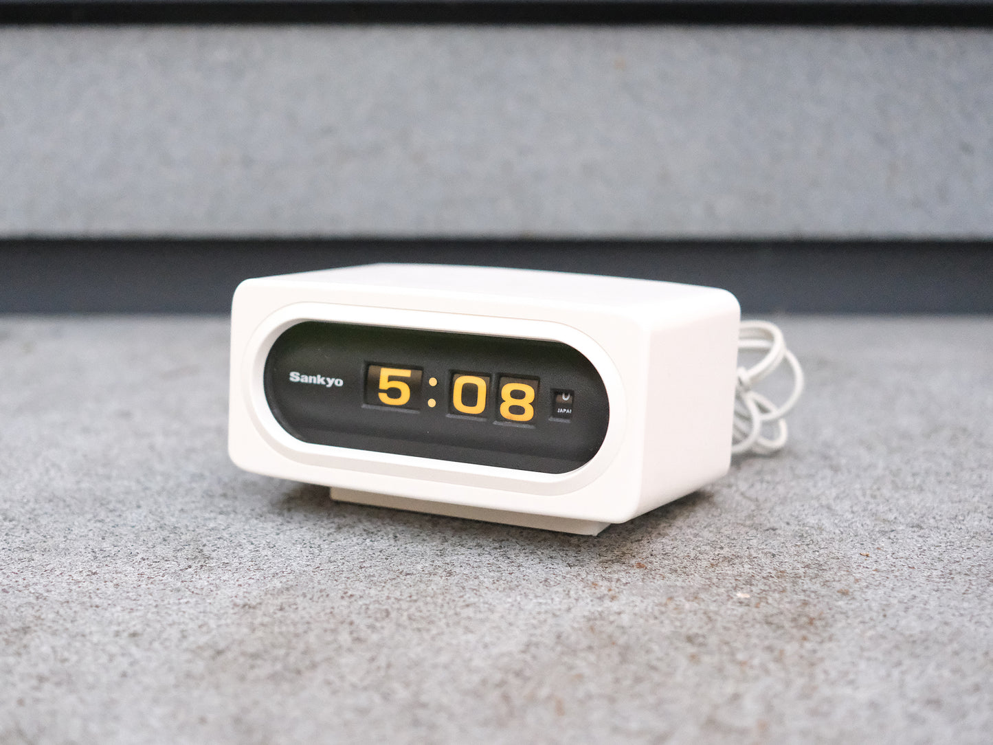日本制 70s Sankyo DT-601 Digital Flip Clock 翻頁鐘 白色 有盒